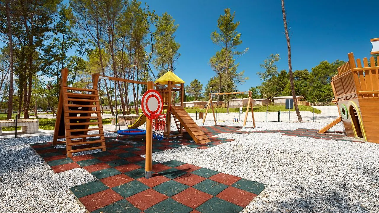 Feriepark Mobile Homes Camping Santa Marina, Lanterna Tar-Vabriga