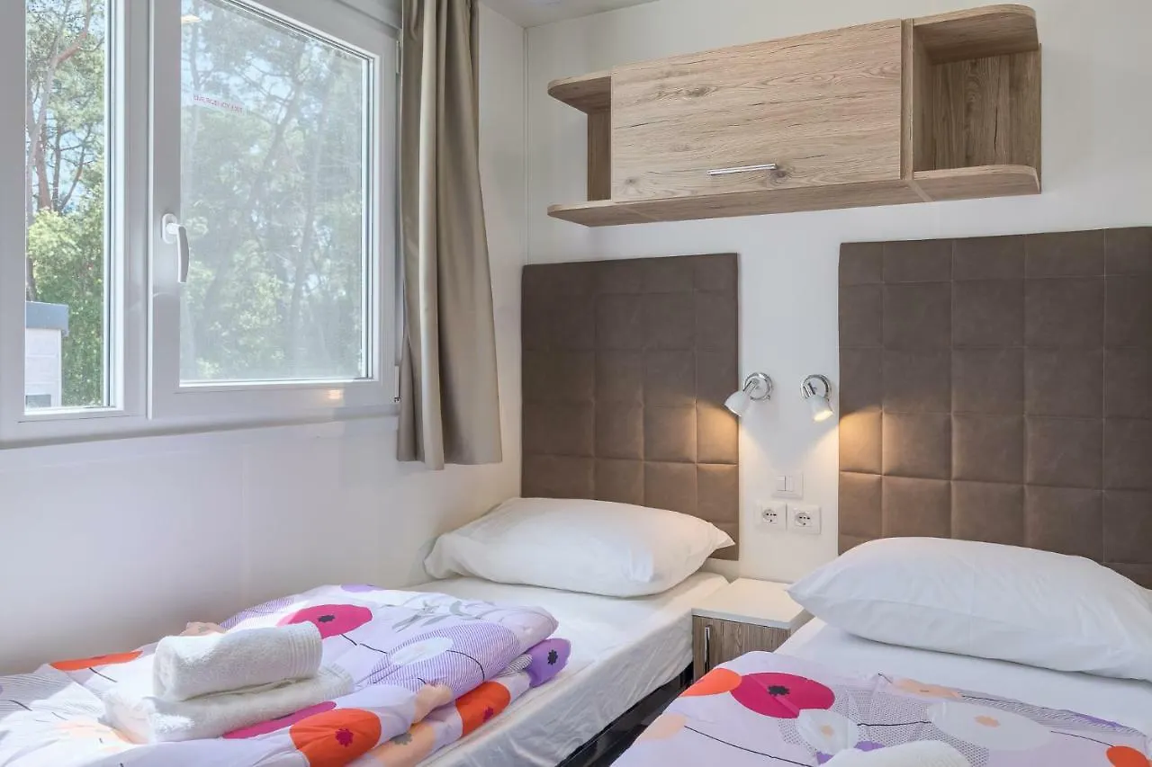 Mobile Homes Camping Santa Marina, Lanterna Tar-Vabriga 5*,