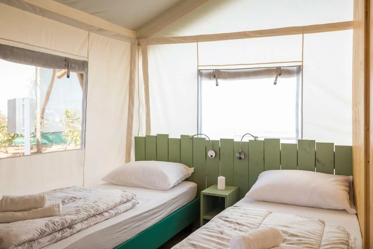 Mobile Homes Camping Santa Marina, Lanterna Tar-Vabriga 5*,