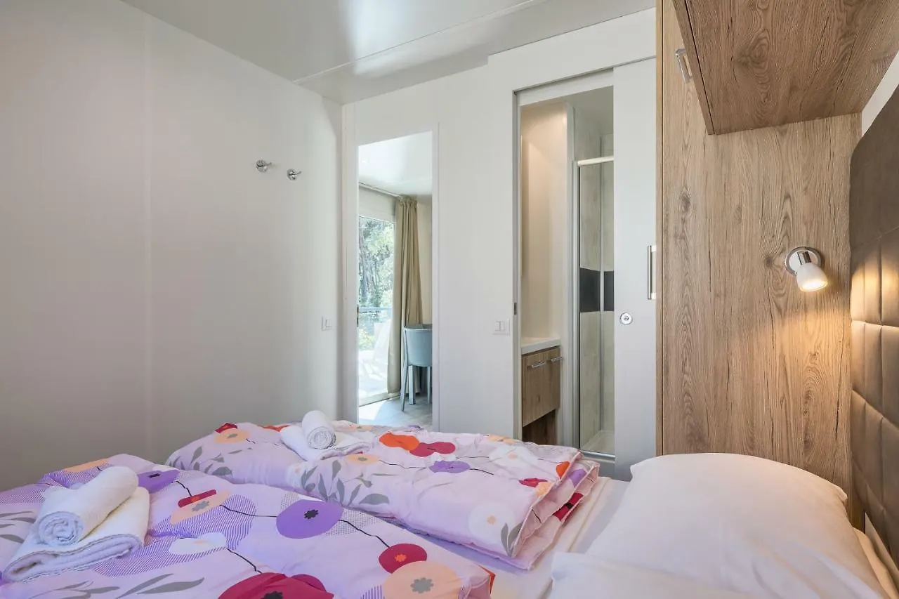 Mobile Homes Camping Santa Marina, Lanterna Tar-Vabriga 5*,