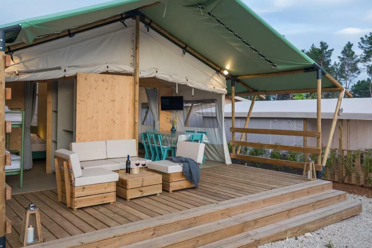 ***** 홀리데이파크 Mobile Homes Camping Santa Marina, Lanterna Tar-Vabriga 크로아티아