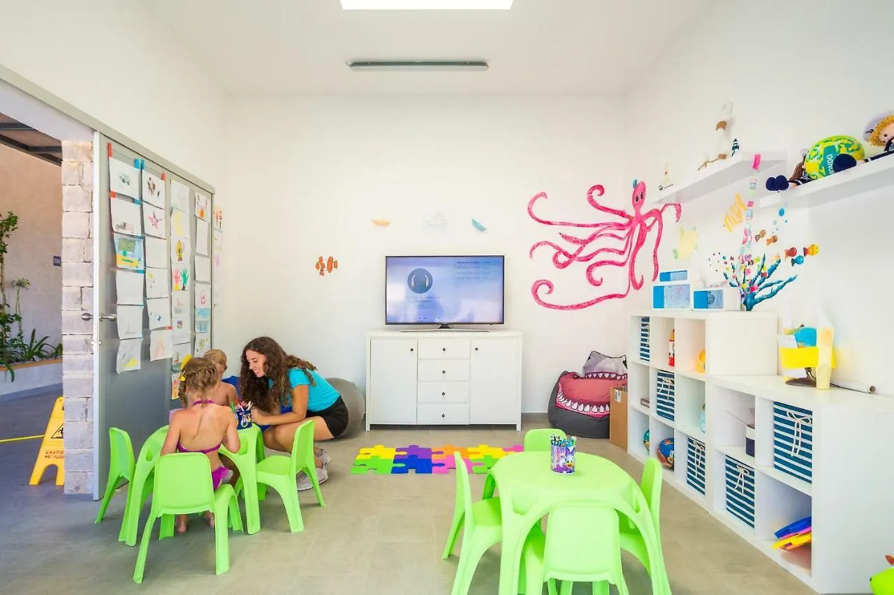 홀리데이파크 Mobile Homes Camping Santa Marina, Lanterna Tar-Vabriga